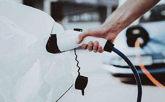 努力活下去,造车新势力纷纷走上“自救”之路