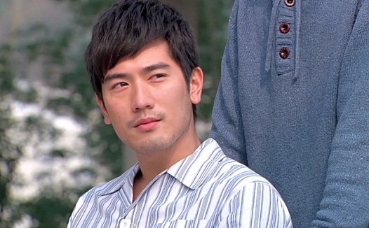 高以翔去世背后,失业、抑郁、死亡阴影下的演员众生相