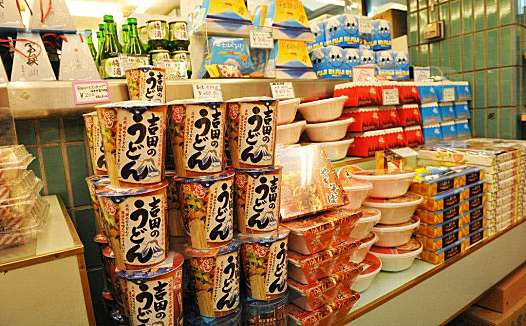 点外卖还不如吃泡面?消费真的降级了吗?