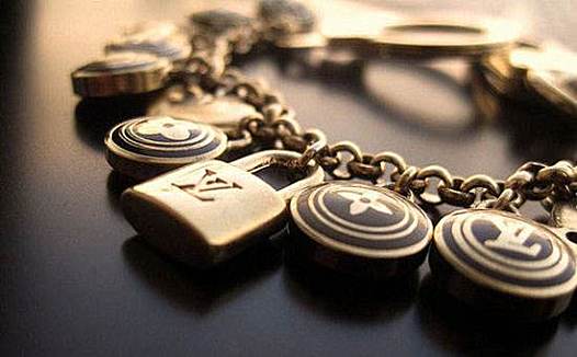 又一巨头退出!奢侈品电商老大Yoox明年2月关闭中国网站