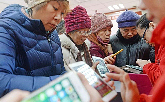 老年人流量崛起,互联网的韭菜地还是新动力?