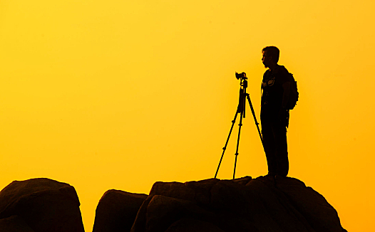 这10支朋友圈广告透露的2020营销关键词:互动、增长与长期效果