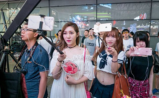 快手、B站、斗鱼、虎牙的游戏直播：一场腾讯四小弟的PK