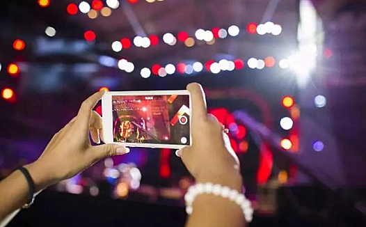 游戏直播斗鱼、虎牙们的尴尬处境