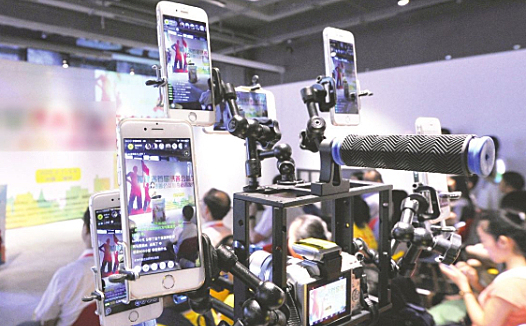 董明珠接连直播背后:格力的线上焦虑