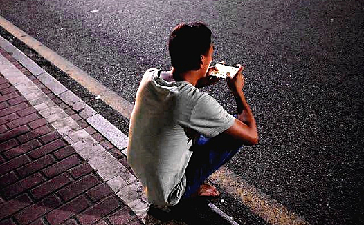 底层游戏生态观：贪玩蓝月们陷入“泥潭”