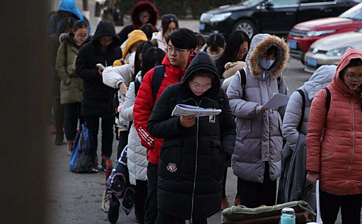 互联网“白剽”党：考完试后，我发现自己赚了10万元