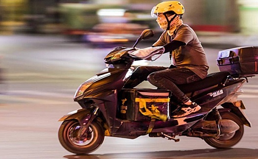 外卖小哥,迷失在美团的迷之“8分钟”