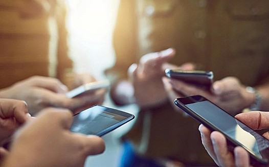 陌生人社交“毁”于直播