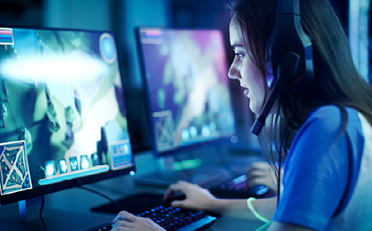 电竞是个香饽饽，英雄体育不能只做工具人