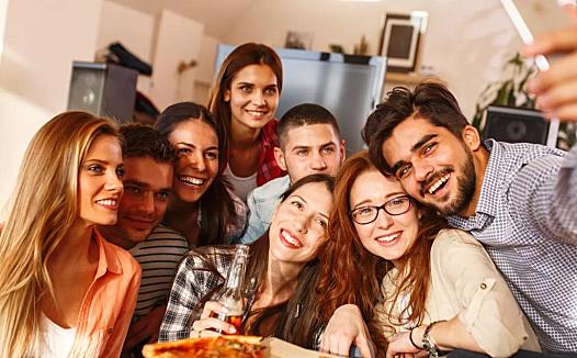 本地生活又被偷袭了