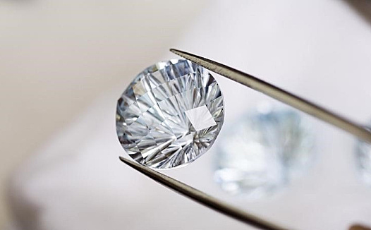 ​现在的年轻人，已经不愿意为钻石缴纳“智商税”了