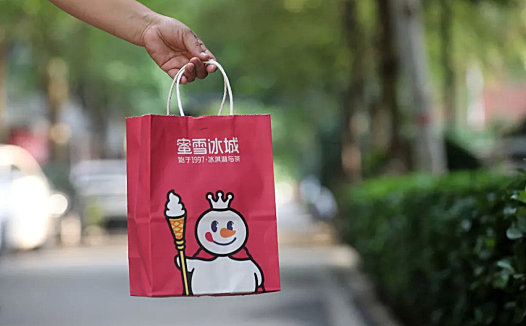 奶茶界的“拼多多”:蜜雪冰城冲击A股,最大的对手竟是自己?