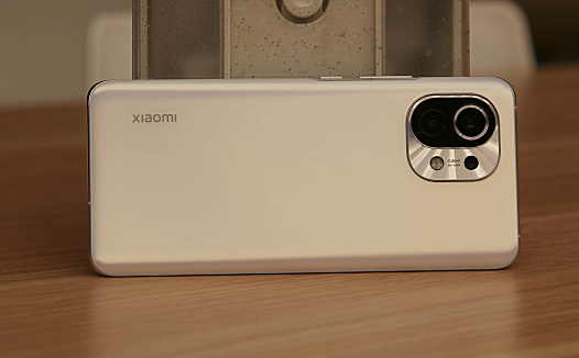 小米“偷师”苹果,旧旗舰成走量主力军?