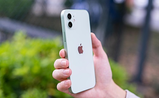 性价比,是国产手机冲击高端的毒药