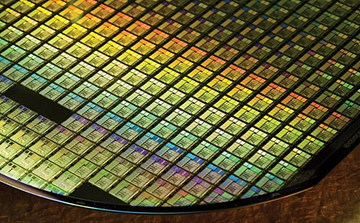 三星静候台积电「犯错」