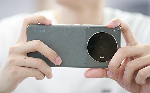 喊出“冲高”口号七年后,小米成功了吗?