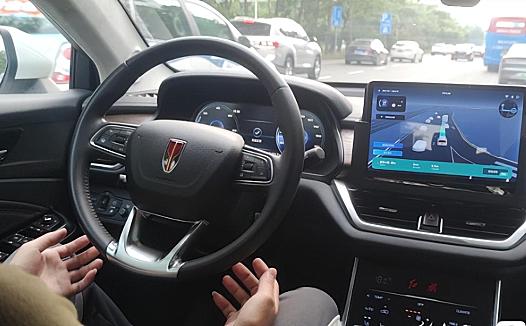 无人驾驶技术“全面开花”,智能汽车商业化还有多远?